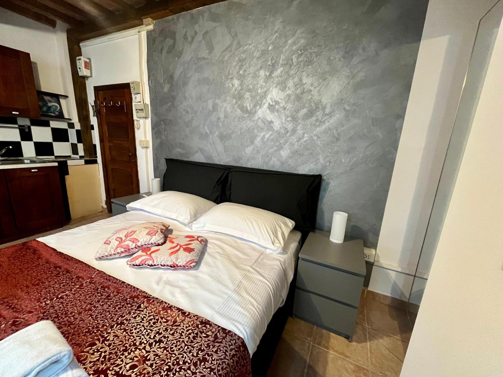 Mini Studio Very Central Close To The Train Station Firenze Kültér fotó